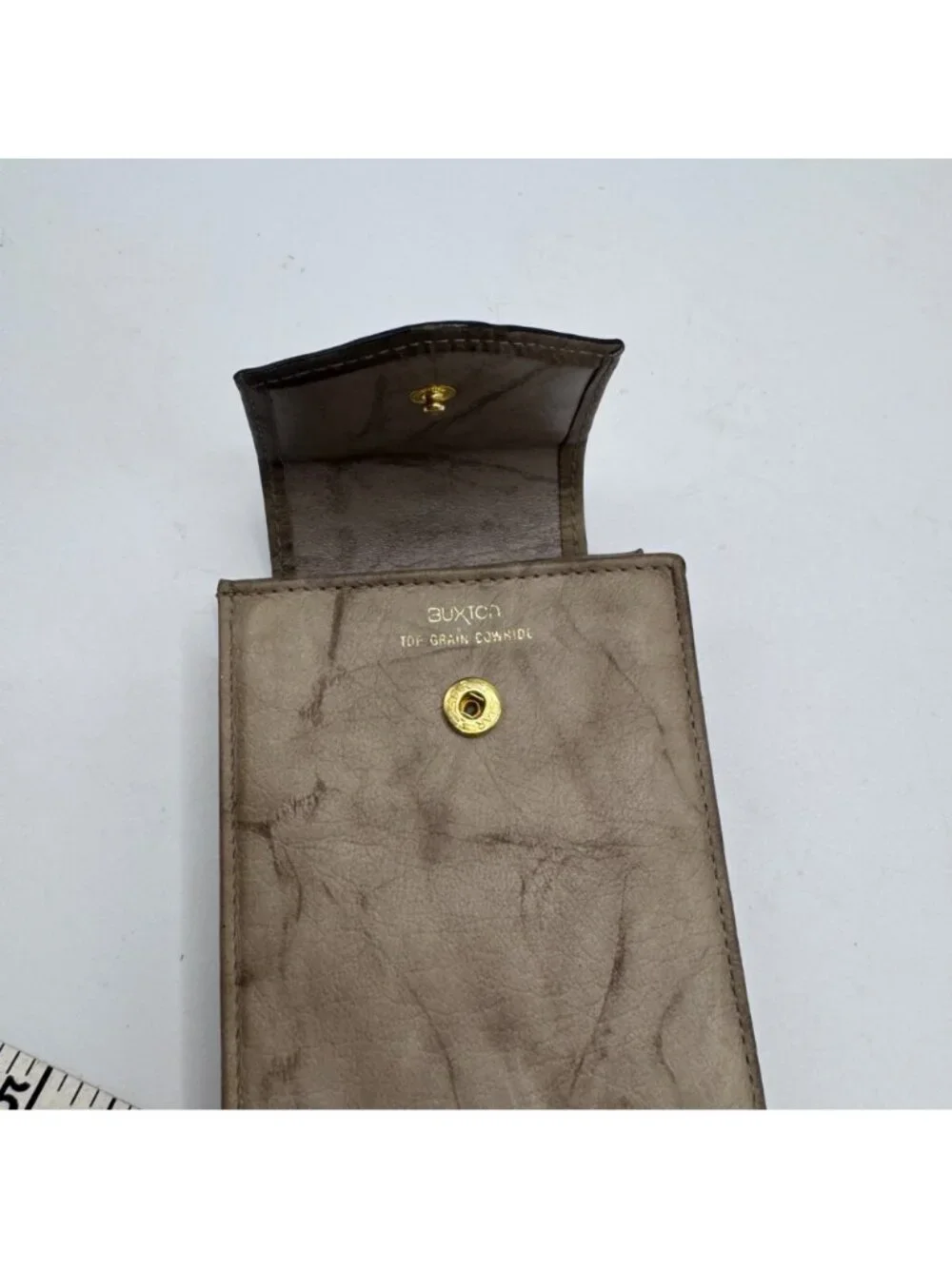 Buxton Heiress Top Grain Cowhide Leather Wallet Bifold Floral Embossed Flap Beig - Picture 4 of 13